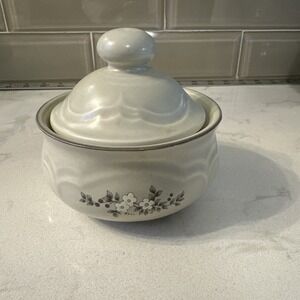 HEIRLOOM by Pfaltzgraff Sugar Bowl with Lid - discontinued Candy Jar Potpourri